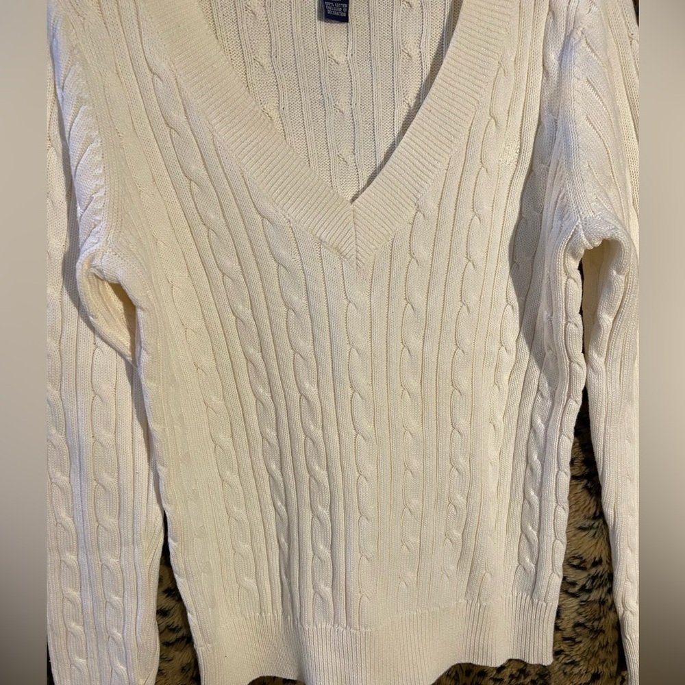 Yr END SALE‼️“CHAPS” Ivory V-Neck in 100% Cotton. Another Primary Piece Sz L. - Picture 6 of 7